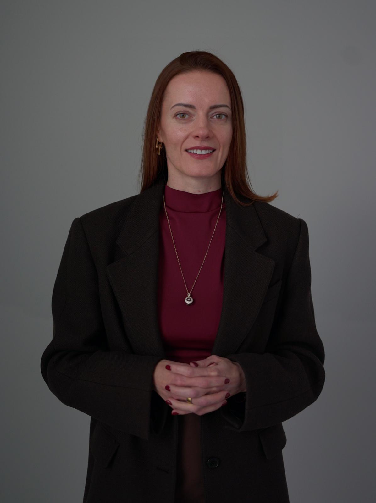 Elena Meskhi — Business coach, certified accountant and author